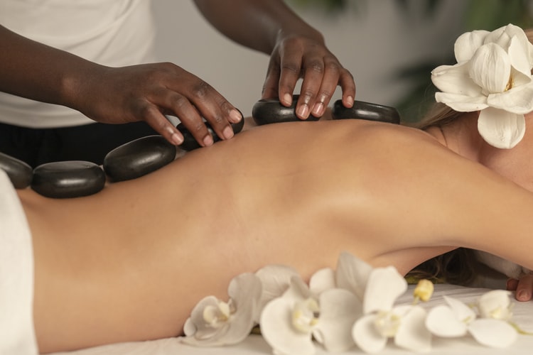 Are Swedish and Deep Tissue Massages Different? What’s the Difference?
