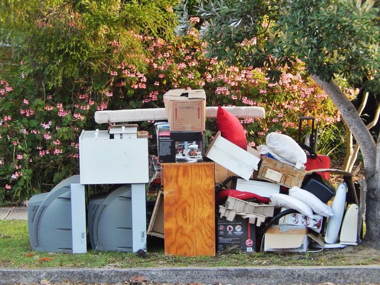 How Junk Removal In Forney TX Helps You During Winter Season